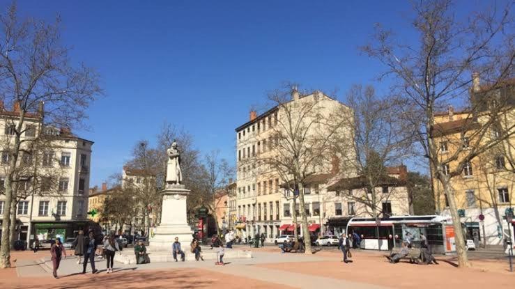 Appartement Le Jardin croix Roussien à Lyon Extérieur photo